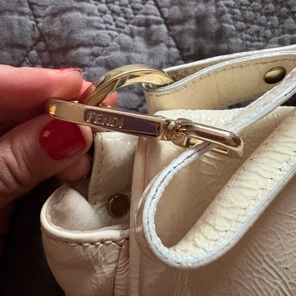 Authentic Fendi Patent Leather Cream Crossbody Bag with Adjustable Strap - Picture 5 of 12
